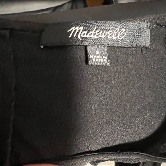 Madewell 100% silk cold shoulder top with lace trim - Picture 4 of 8